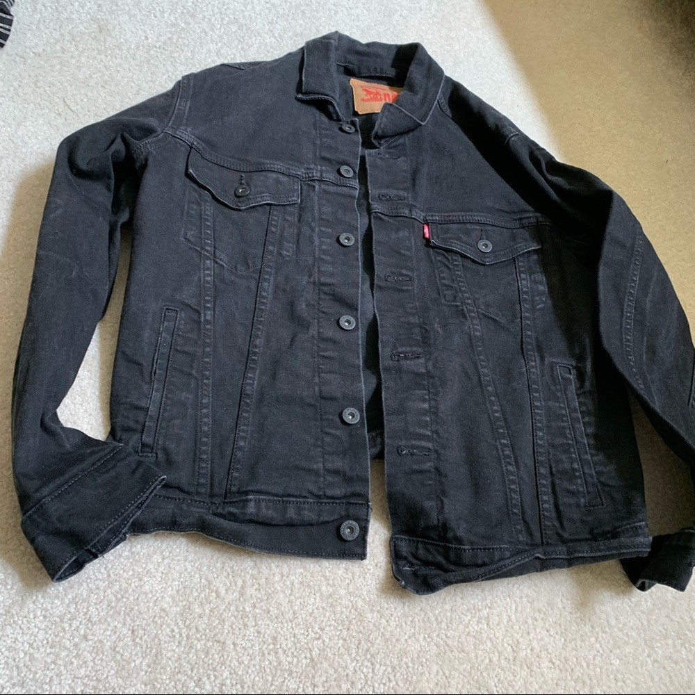 Black Levi’s Jean Jacket